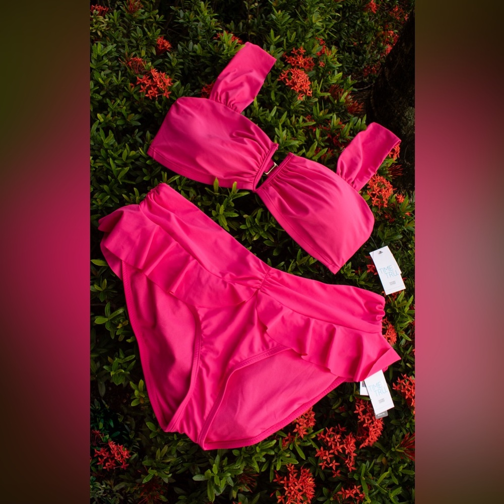 Pretty in pink two piece bikini XL (15-17)